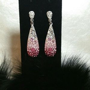 Pink blind earrings